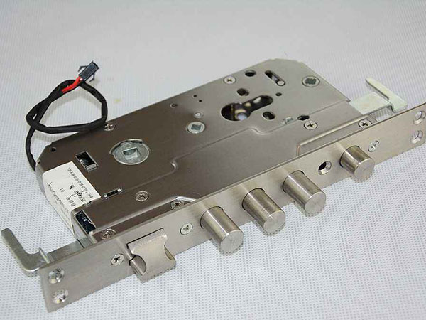 宿豫24小时上门开锁公司